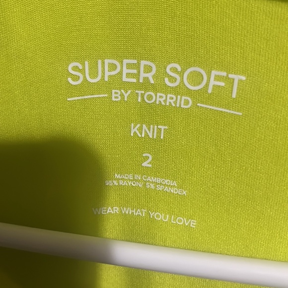 Top - Picture 4 of 5